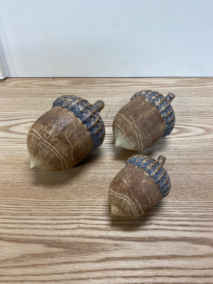 Resin Acorns