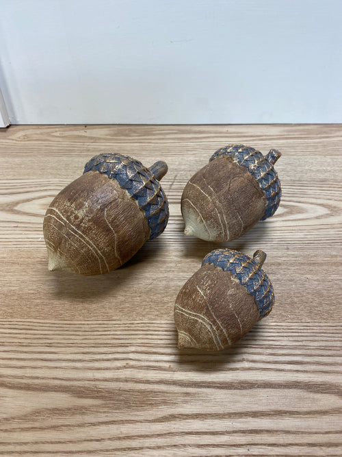 Resin Acorns